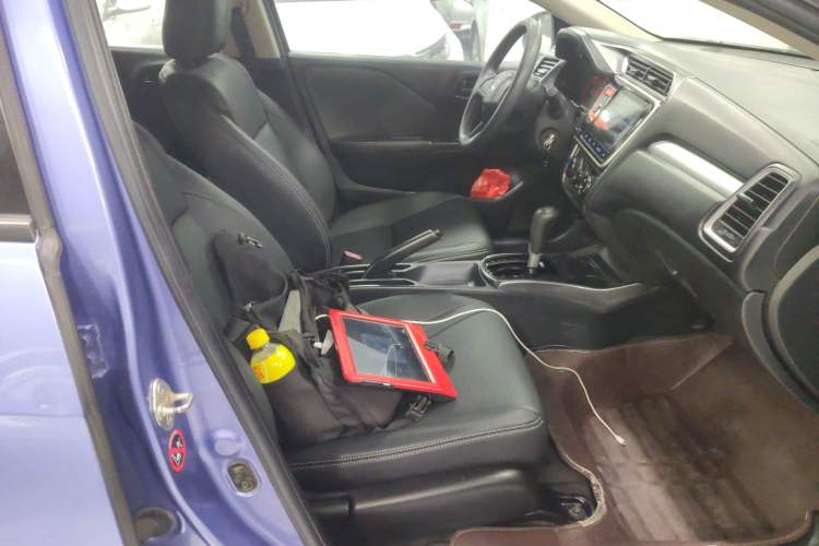 Used Honda Gienia 2017 1.5L CVT Classic Edition Right Front Seat