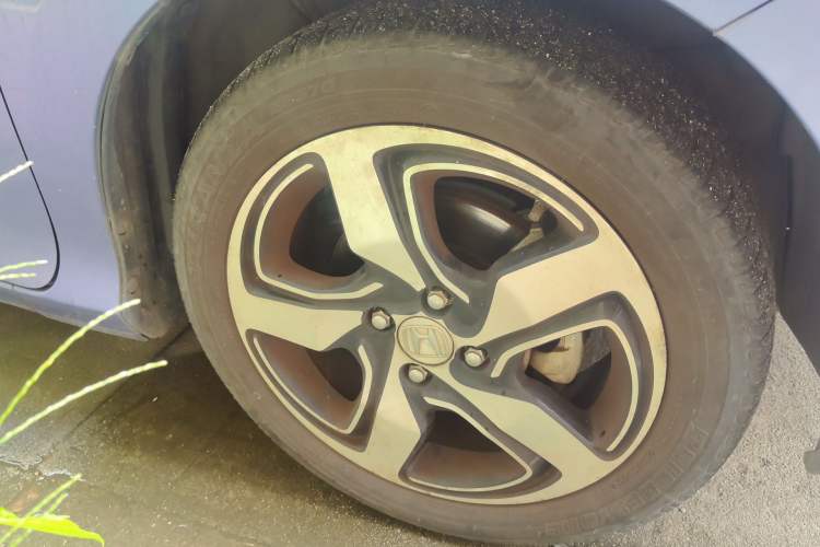 Used Honda Gienia 2017 1.5L CVT Fashion Edition Right Front Wheel Hub