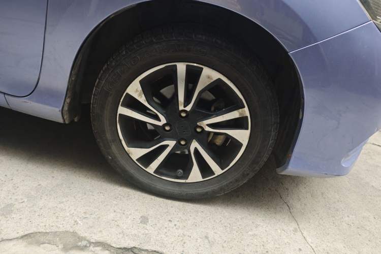 Used Honda Gienia 2017 1.5L CVT Comfort Version Right Front Wheel Hub