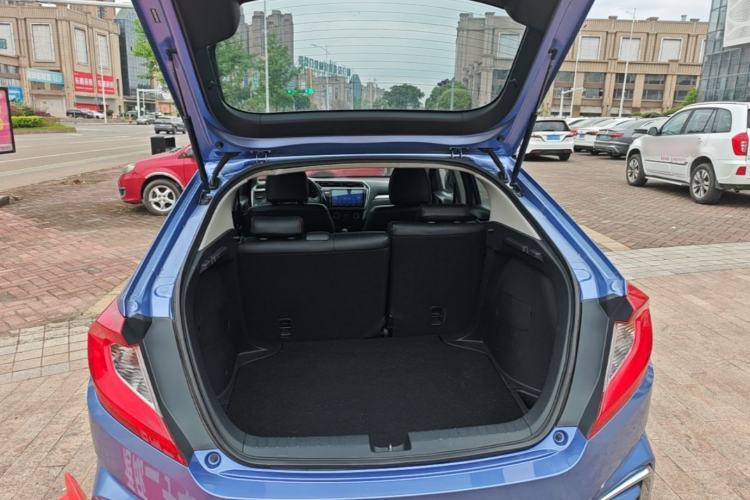 Used Honda Gienia 2017 1.5L CVT Classic Edition Trunk