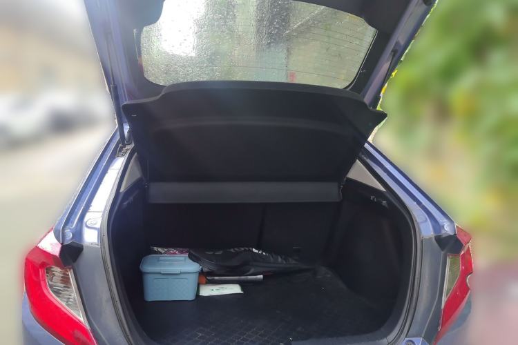 Used Honda Gienia 2017 1.5L CVT Fashion Edition Trunk