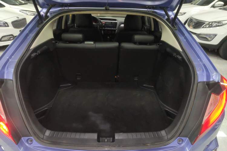 Used Honda Gienia 2017 1.5L CVT Classic Edition Trunk