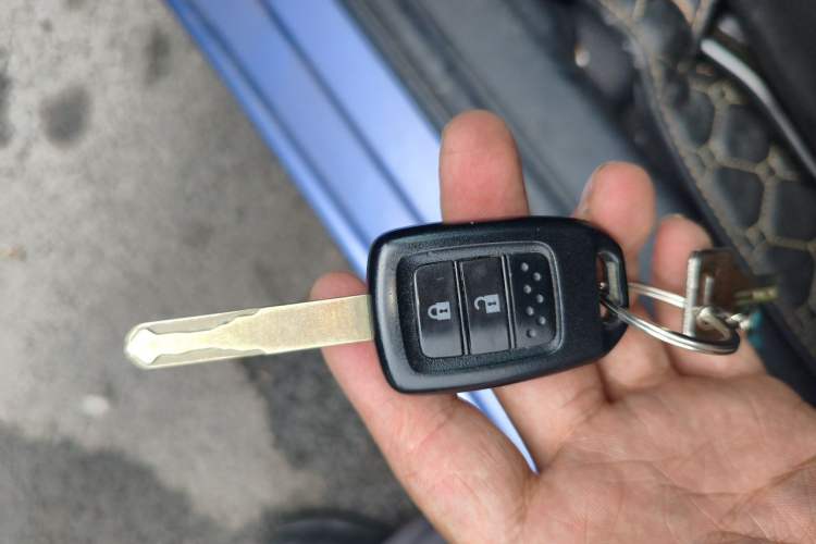 Used Honda Gienia 2017 1.5L CVT Comfort Version Vehicle Key
