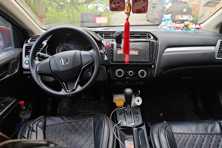 Used Honda Gienia 2017 1.5L CVT Comfort Version Center Console