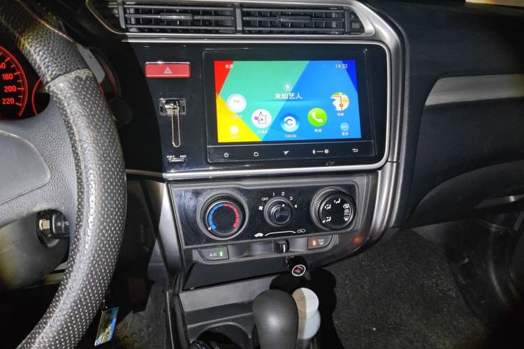 Used Honda Gienia 2017 1.5L CVT Classic Edition Audio And AC Panel
