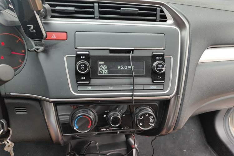 Used Honda Gienia 2017 1.5L CVT Classic Edition Audio And AC Panel