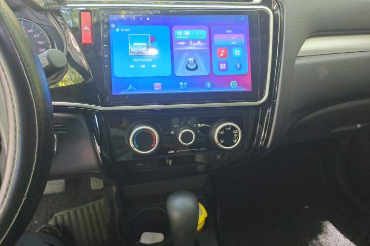 Used Honda Gienia 2017 1.5L CVT Comfort Version Audio And AC Panel