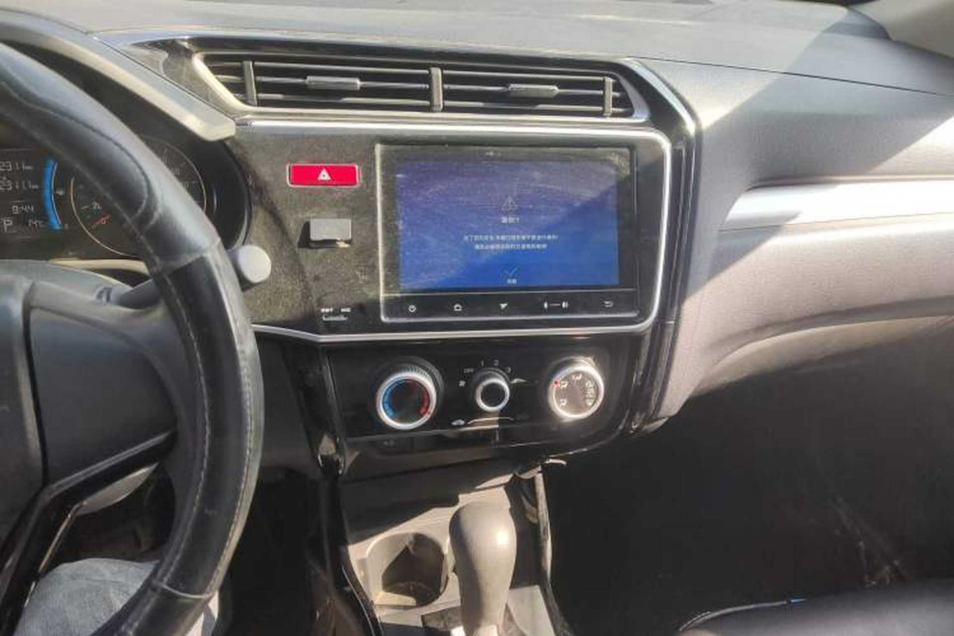 Used Honda Gienia 2017 1.5L CVT Comfort Version Audio And AC Panel