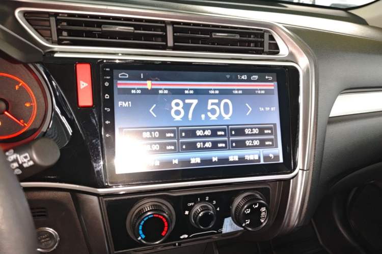 Used Honda Gienia 2017 1.5L CVT Classic Edition Audio And AC Panel