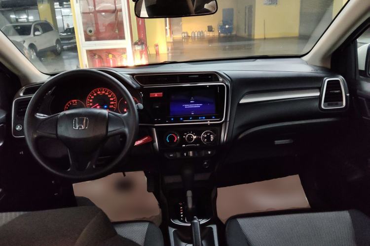 Used Honda Gienia 2017 1.5L CVT Classic Edition Center Console