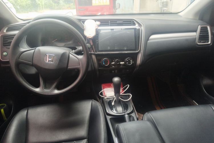Used Honda Gienia 2017 1.5L CVT Classic Edition Center Console