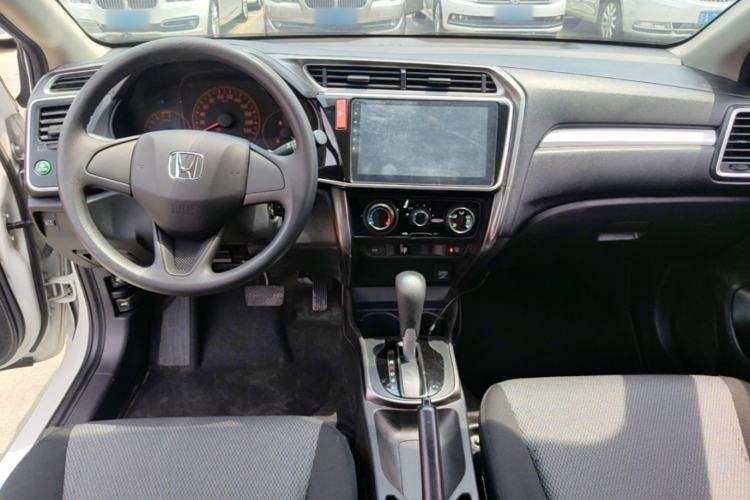 Used Honda Gienia 2017 1.5L CVT Classic Edition Center Console