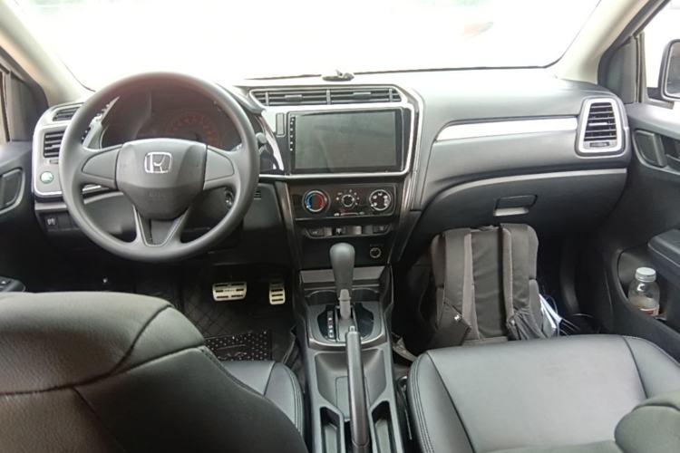 Used Honda Gienia 2017 1.5L CVT Classic Edition Center Console