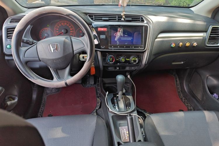 Used Honda Gienia 2017 1.5L CVT Classic Edition Center Console