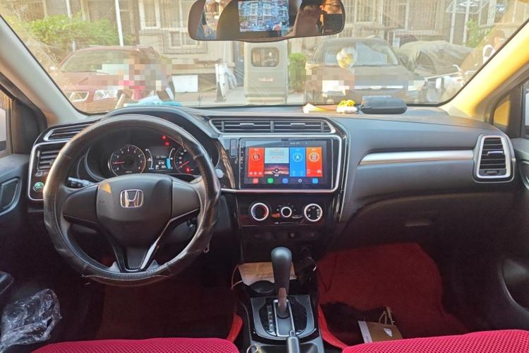Used Honda Gienia 2017 1.5L CVT Comfort Version Center Console