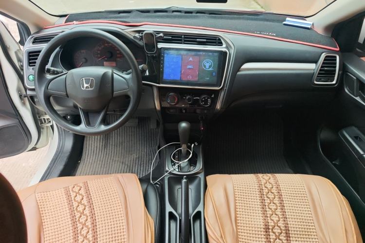 Used Honda Gienia 2017 1.5L CVT Classic Edition Center Console