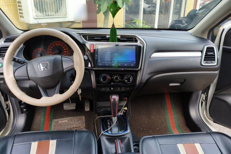 Used Honda Gienia 2017 1.5L CVT Classic Edition Center Console