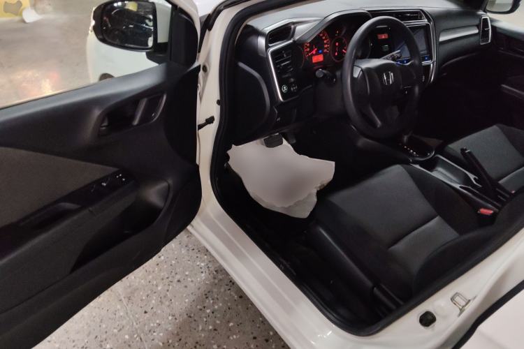 Used Honda Gienia 2017 1.5L CVT Classic Edition Driver Seat