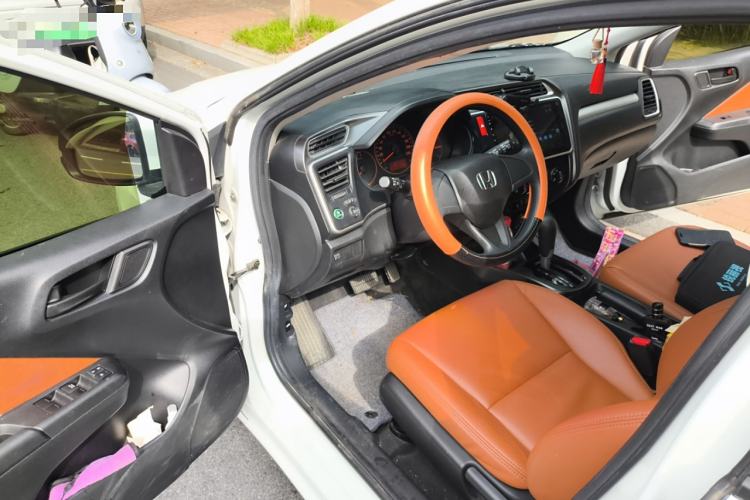Used Honda Gienia 2017 1.5L CVT Classic Edition Driver Seat