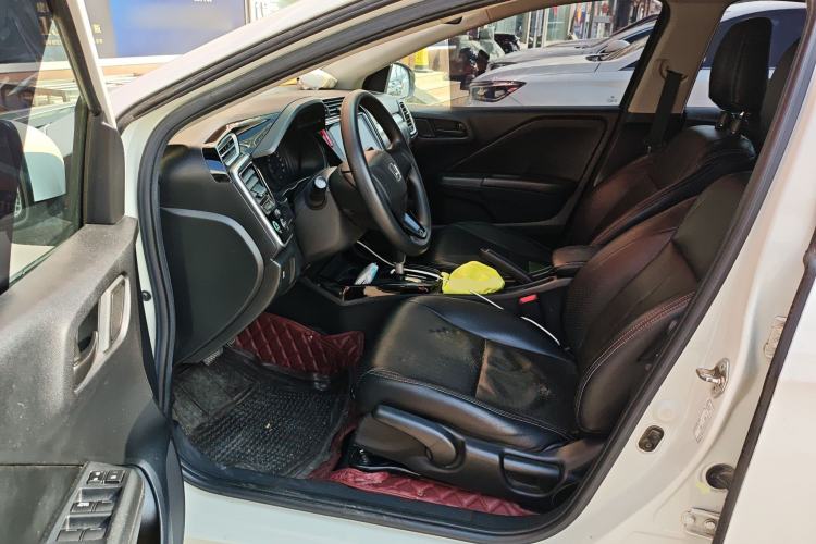Used Honda Gienia 2017 1.5L CVT Comfort Version Driver Seat
