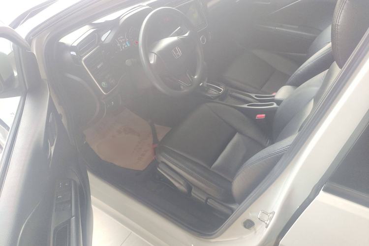 Used Honda Gienia 2017 1.5L CVT Comfort Version Driver Seat