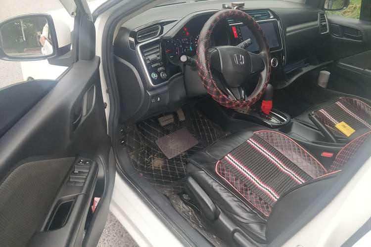 Used Honda Gienia 2017 1.5L CVT Comfort Version Driver Seat