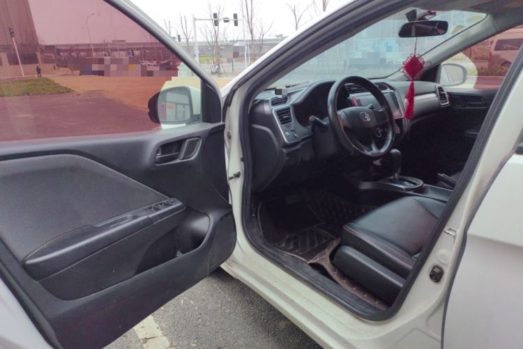 Used Honda Gienia 2017 1.5L CVT Classic Edition Driver Seat