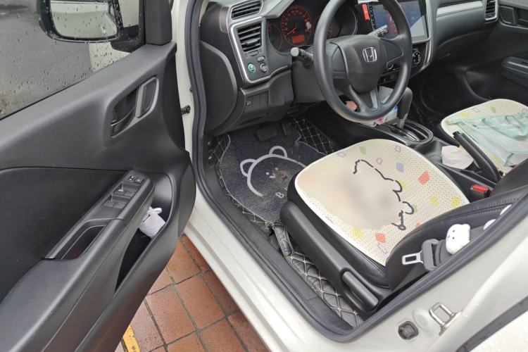 Used Honda Gienia 2017 1.5L CVT Classic Edition Driver Seat