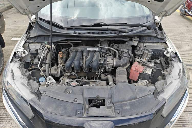Used Honda Gienia 2017 1.5L CVT Luxury Edition Engine Bay