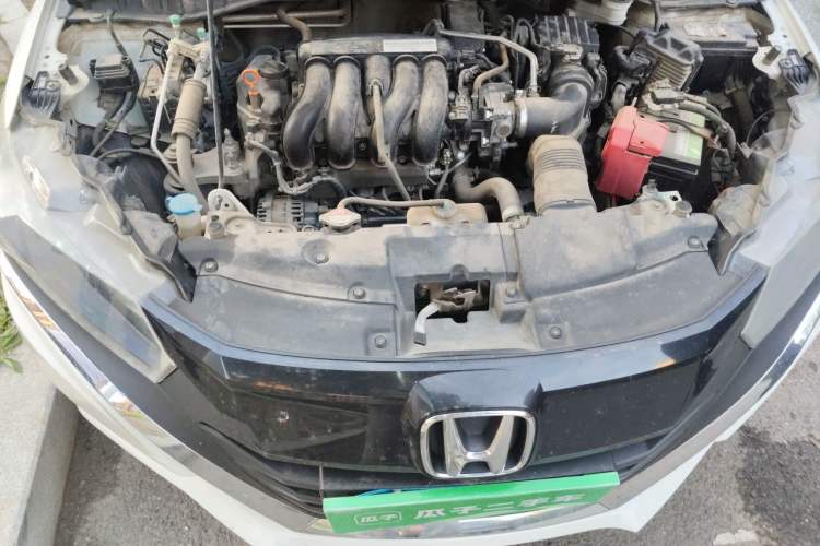 Used Honda Gienia 2017 1.5L CVT Luxury Edition Engine Bay