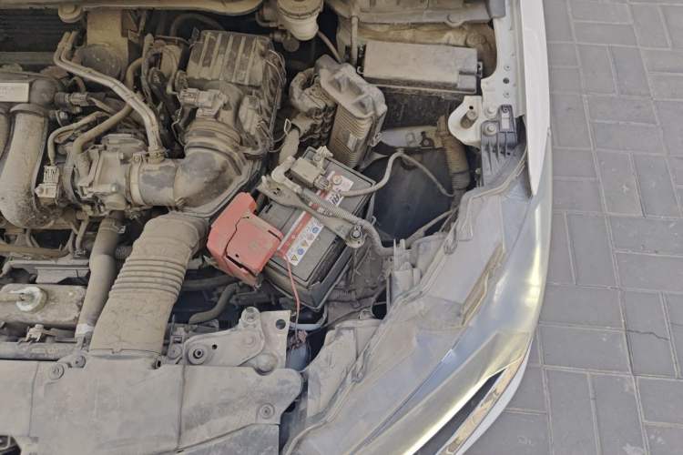 Used Honda Gienia 2017 1.5L CVT Luxury Edition Engine Bay Left