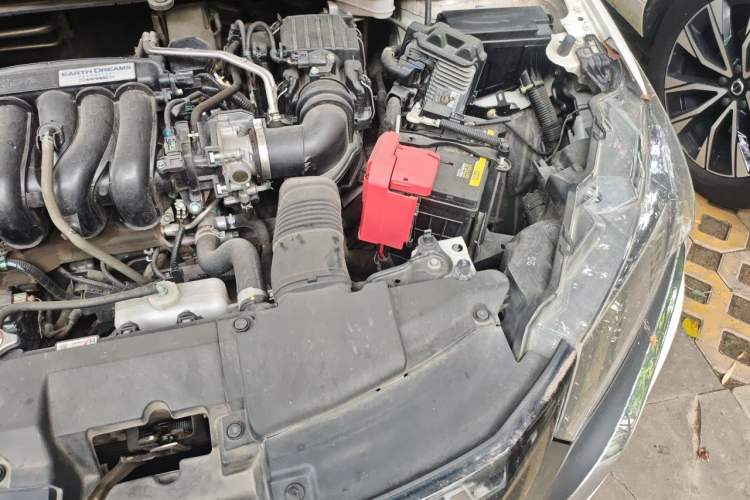 Used Honda Gienia 2017 1.5L CVT Luxury Edition Engine Bay Left