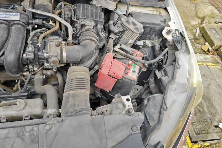 Used Honda Gienia 2017 1.5L CVT Fashion Edition Engine Bay Left