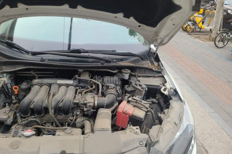 Used Honda Gienia 2017 1.5L CVT Classic Edition Engine Bay Left