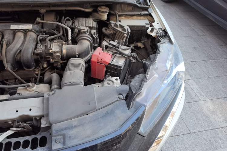 Used Honda Gienia 2017 1.5L CVT Classic Edition Engine Bay Left