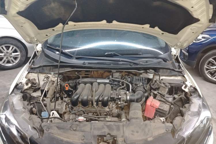 Used Honda Gienia 2017 1.5L CVT Comfort Version Engine Bay