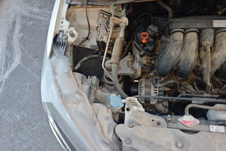 Used Honda Gienia 2017 1.5L CVT Comfort Version Engine Bay Right