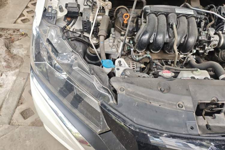 Used Honda Gienia 2017 1.5L CVT Luxury Edition Engine Bay Right