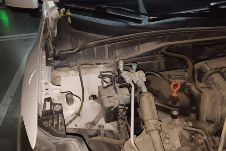 Used Honda Gienia 2017 1.5L Manual Classic Edition Engine Bay Right