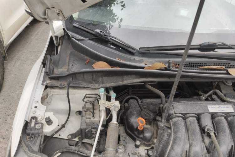 Used Honda Gienia 2017 1.5L Manual Classic Edition Engine Bay Right