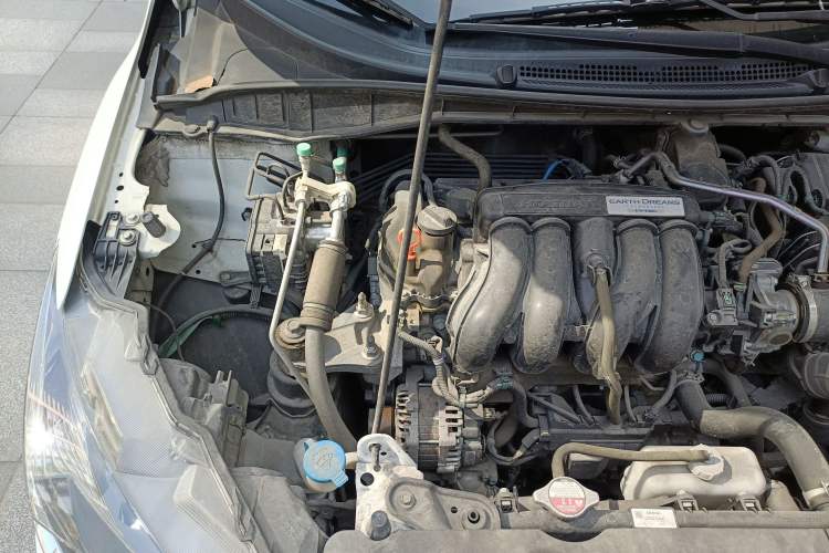 Used Honda Gienia 2017 1.5L CVT Comfort Version Engine Bay Right