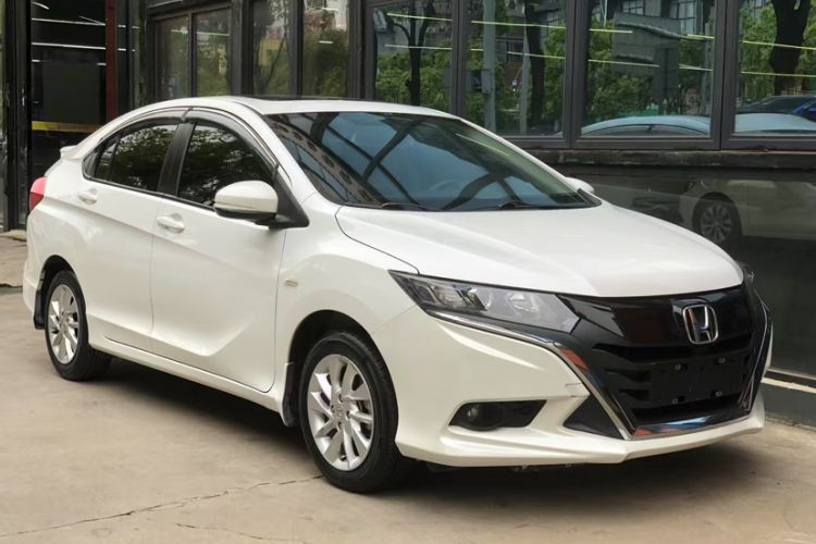 Used Honda Gienia 2017 1.5L CVT Comfort Version Exterior 1
