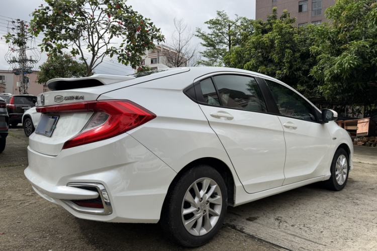 Used Honda Gienia 2017 1.5L CVT Classic Edition Exterior 1