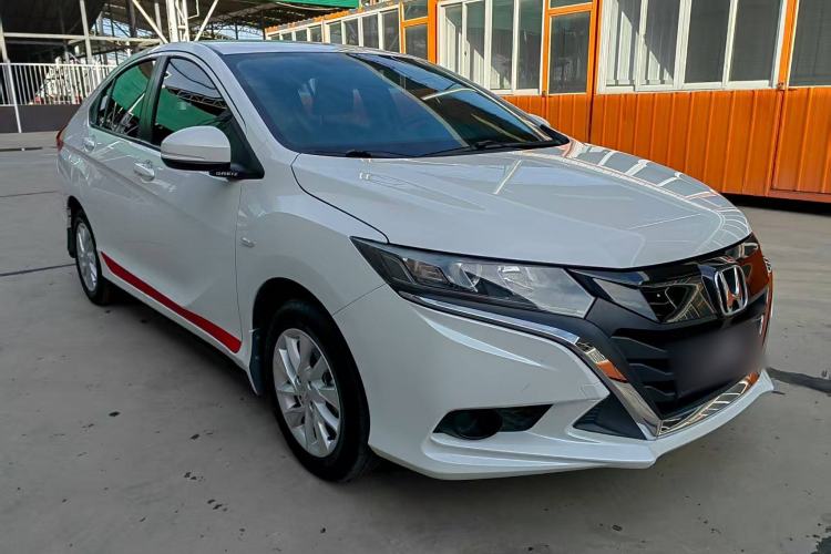 Used Honda Gienia 2017 1.5L CVT Classic Edition Exterior 2