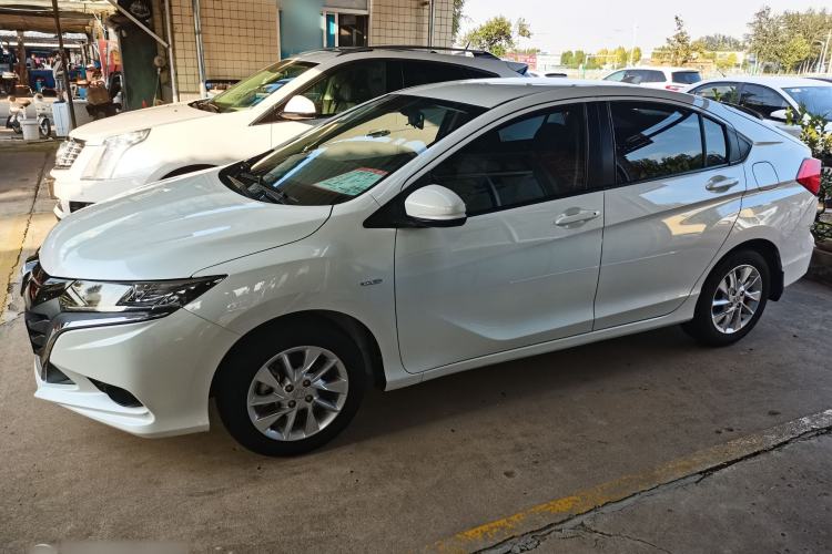 Used Honda Gienia 2017 1.5L CVT Classic Edition Exterior 3