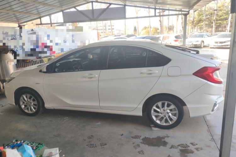 Used Honda Gienia 2017 1.5L CVT Classic Edition Exterior 3