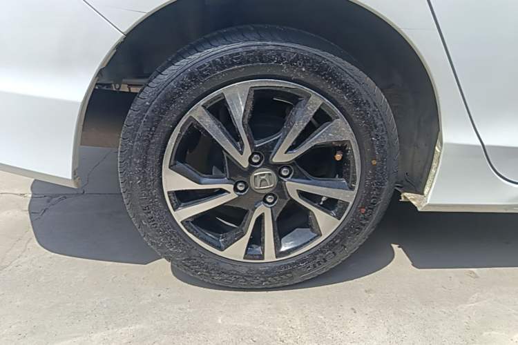 Used Honda Gienia 2017 1.5L CVT Classic Edition Exterior 3