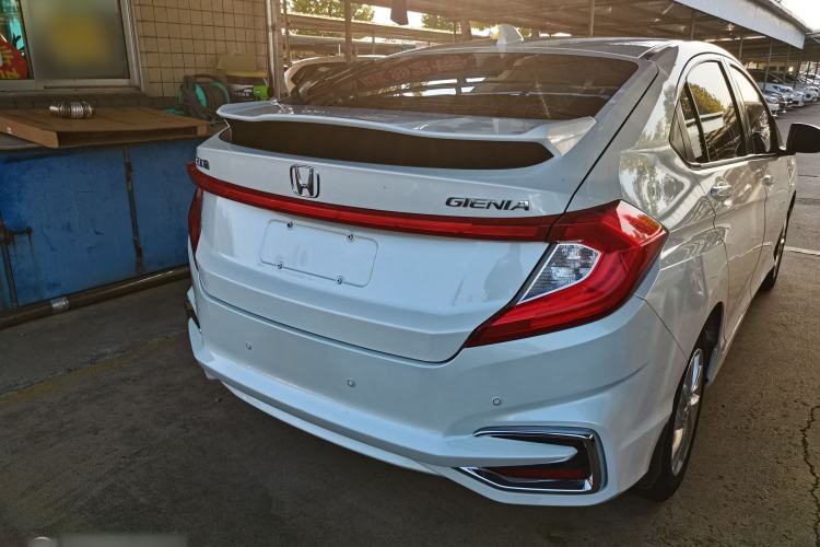 Used Honda Gienia 2017 1.5L CVT Classic Edition Exterior 5
