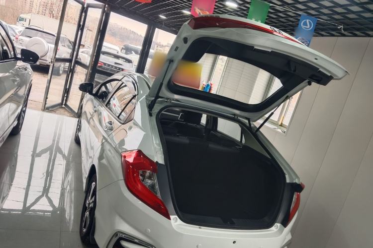 Used Honda Gienia 2017 1.5L CVT Classic Edition Exterior 5
