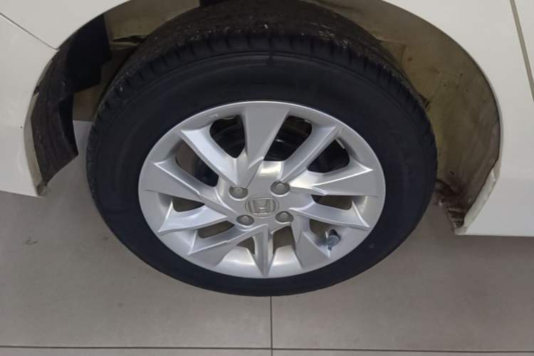 Used Honda Gienia 2017 1.5L CVT Classic Edition Exterior 5